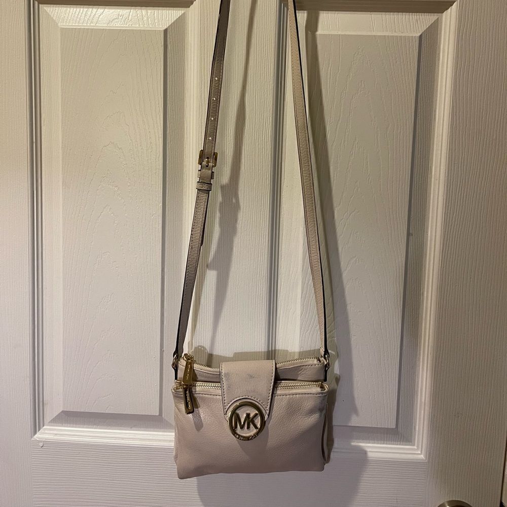 MICHAEL KORS Fulton Pebbled Leather Beige Crossbody Organizer Bag